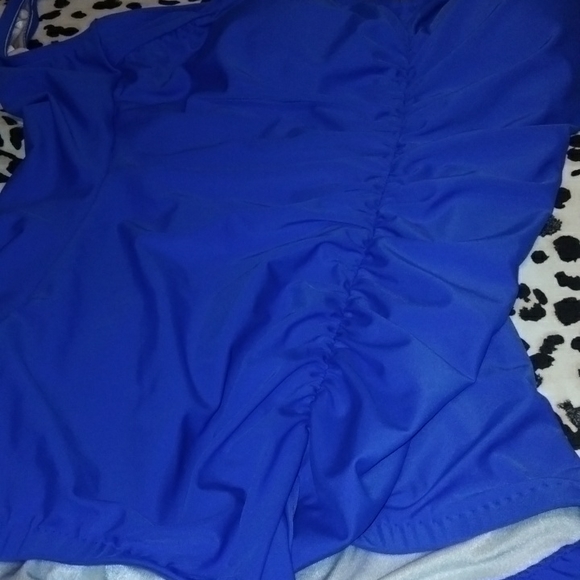 Bathing suit - Picture 3 of 4